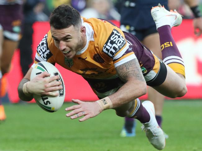 Darius Boyd scores s a try for the Broncos in the round 14 Melbourne Storm V Brisbane Broncos NRL game at AAMI Stadium in Melbourne, Sunday, June 10, 2018. (AAP Image/David Crosling) NO ARCHIVING, EDITORIAL USE ONLY