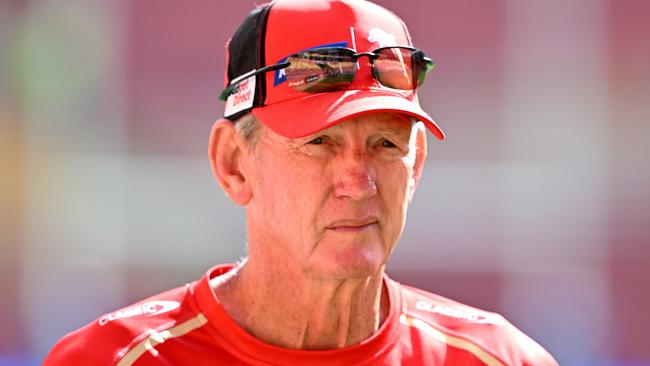 BRISBANE, AUSTRALIA - MARCH 23: Coach Wayne Bennett is seen during a Dolphins NRL training session at Suncorp Stadium on March 23, 2023 in Brisbane, Australia. (Photo by Bradley Kanaris/Getty Images)