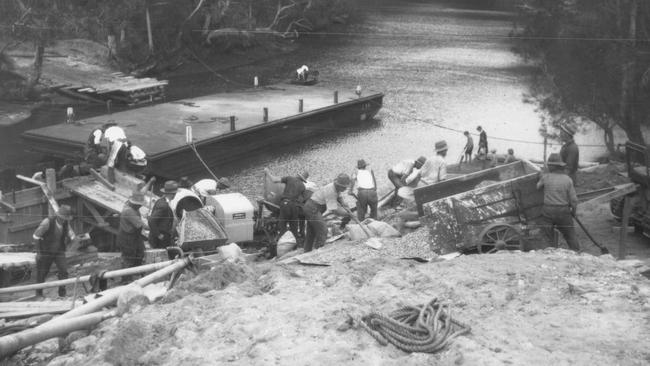 The Pymble-Warringah Main under construction. Photo Manly, Warringah and Pittwater Historical Society