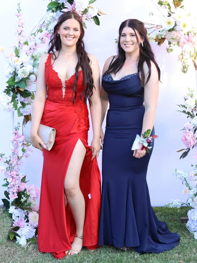 Maddison and Emily at the 2024 St Ursula's College formal.
