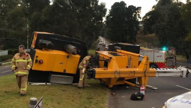 Manningham Crime: Lower Templestowe Crane Truck Rollover Causes Traffic ...