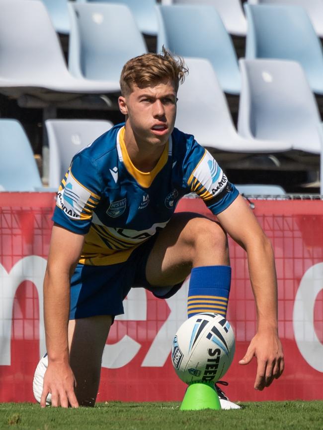 Halfback Ethan Sanders prepares for a conversion. Picture: Monique Harmer