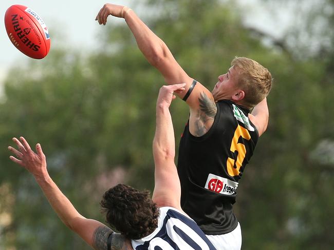 Daniel Burton in action for Bacchus Marsh. Picture: Hamish Blair