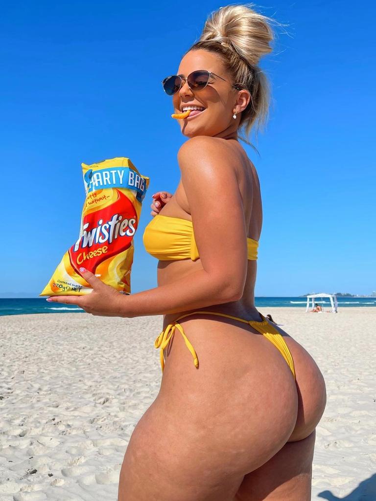 Sydney Woman Shares Picture of Her Cellulite in a Bikini to Promote Body  Positivity & Embracing Flaws