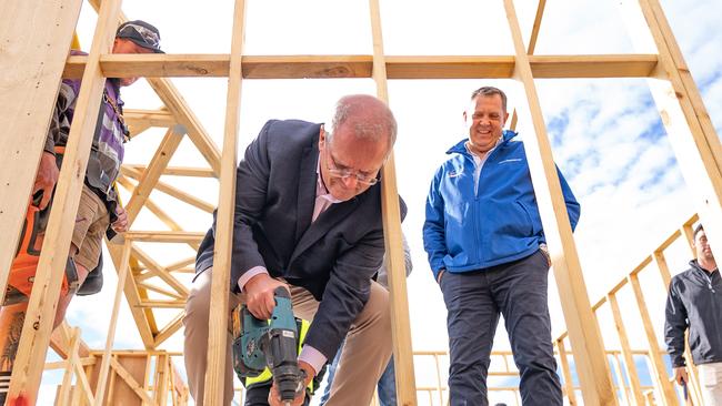 Prime Minister Scott Morrison visits tradies in northern Tasmania with Liberal Braddon MP Gavin Pearce. Picture: PMO