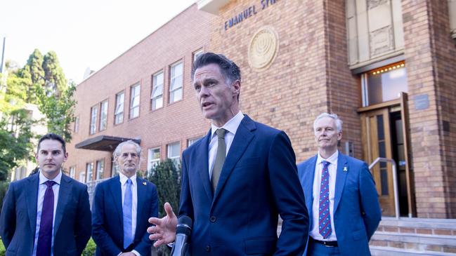 Premier Chris Minns with Jewish leaders at Sydney’s Emanuel Synagogue on Friday. Picture: Jeremy Piper