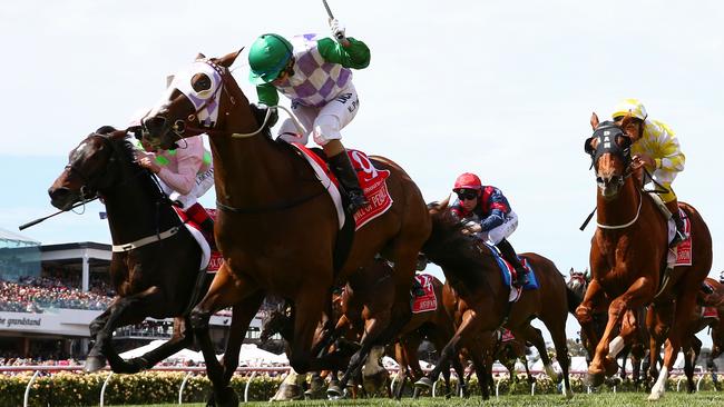 Melbourne Cup Day Races at Flemington Racecourse. November 3, 2015. Melbourne, Australia. MelbourneCup15 , Race 7. Melbourne Cup over 3200 metres. Winner no 19 Prince of Penzance ridden b Michelle Payne, 2nd no 8 Max Dynamite ridden by Frankie Dettori , 3rd no 2 Criterion ridden by Michael Walker Picture: George Salpigtidis