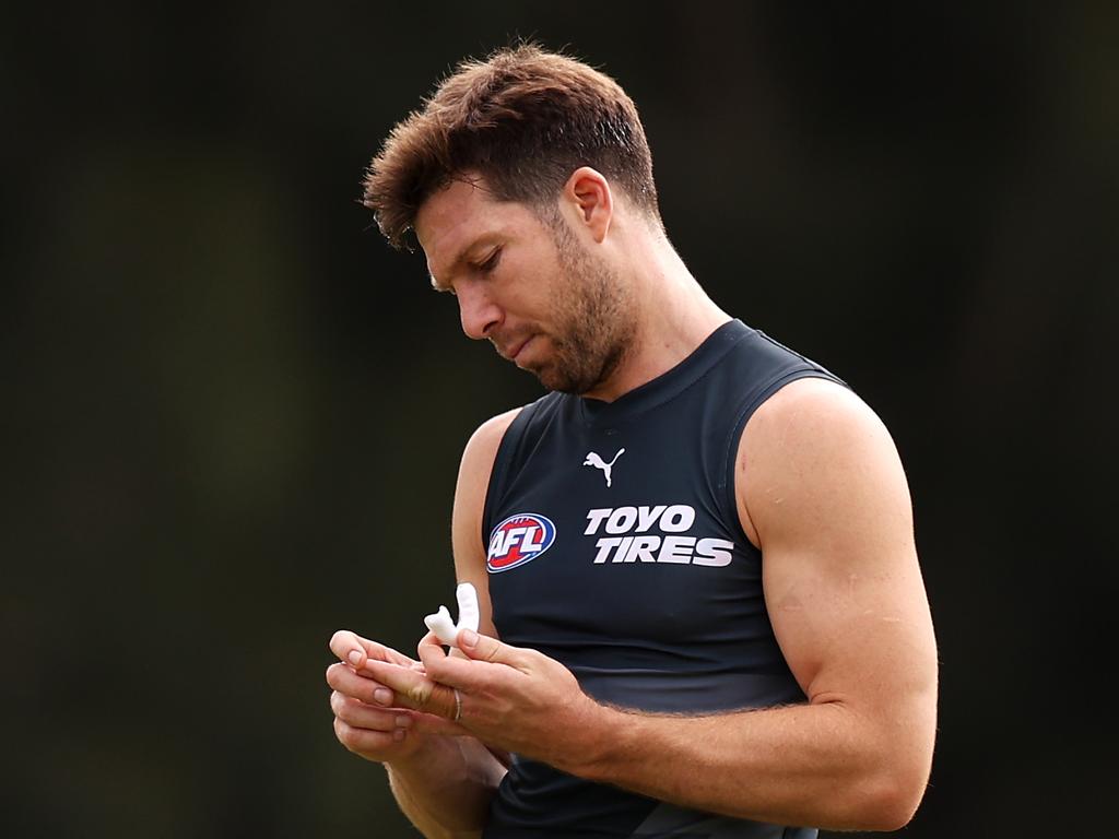 SYDNEY, AUSTRALIA - MARCH 22: Toby Greene looks at his finger during a Greater Western Sydney Giants AFL training session at Vailo Community Centre on March 22, 2024 in Sydney, Australia. (Photo by Mark Kolbe/Getty Images)