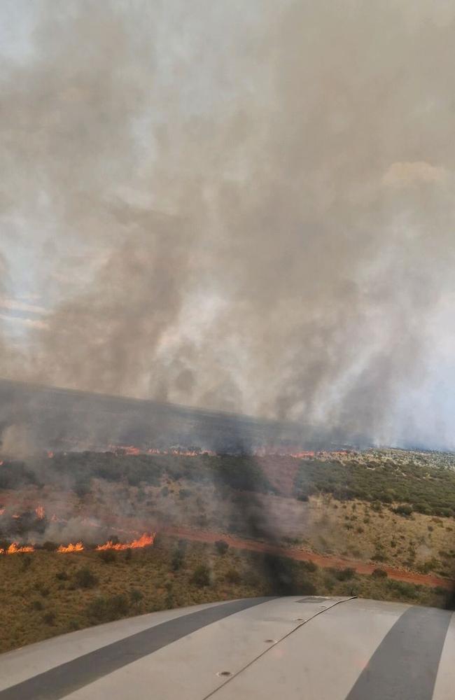 Bushfires NT confirmed that three blazes, at Wycliffe Well, McLaren Creek, and Nguyarramini had merged into the McLaren Creek complex fire on Saturday, October 5. The bush fire was burning near the Karlu Karlu, Devils Marbles Conservation Reserve, 105km south of Tennant Creek.