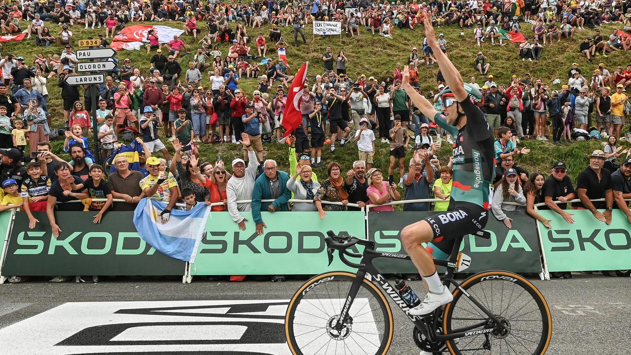 Aussie Cyclist Claims Tour de France Lead After 'Dream' Victory