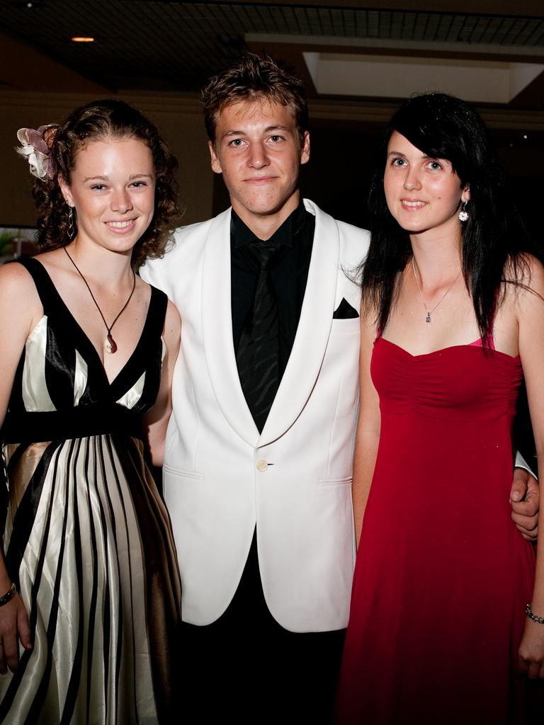 Koby Scarff, Lachlan Wade and Jamila Harris at the 2009 Taminmin College formal at the Crown Hotel. Picture: NT NEWS