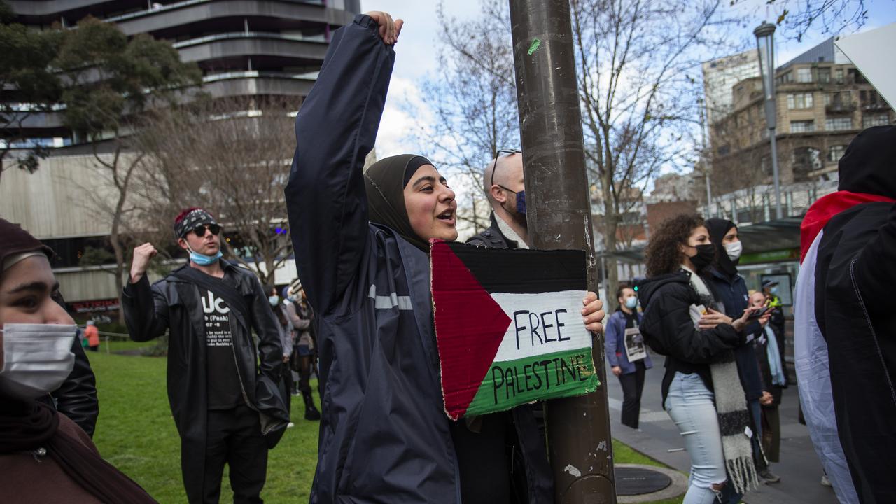 Hundreds at third Melbourne Pro-Palestine rally in two months | Herald Sun