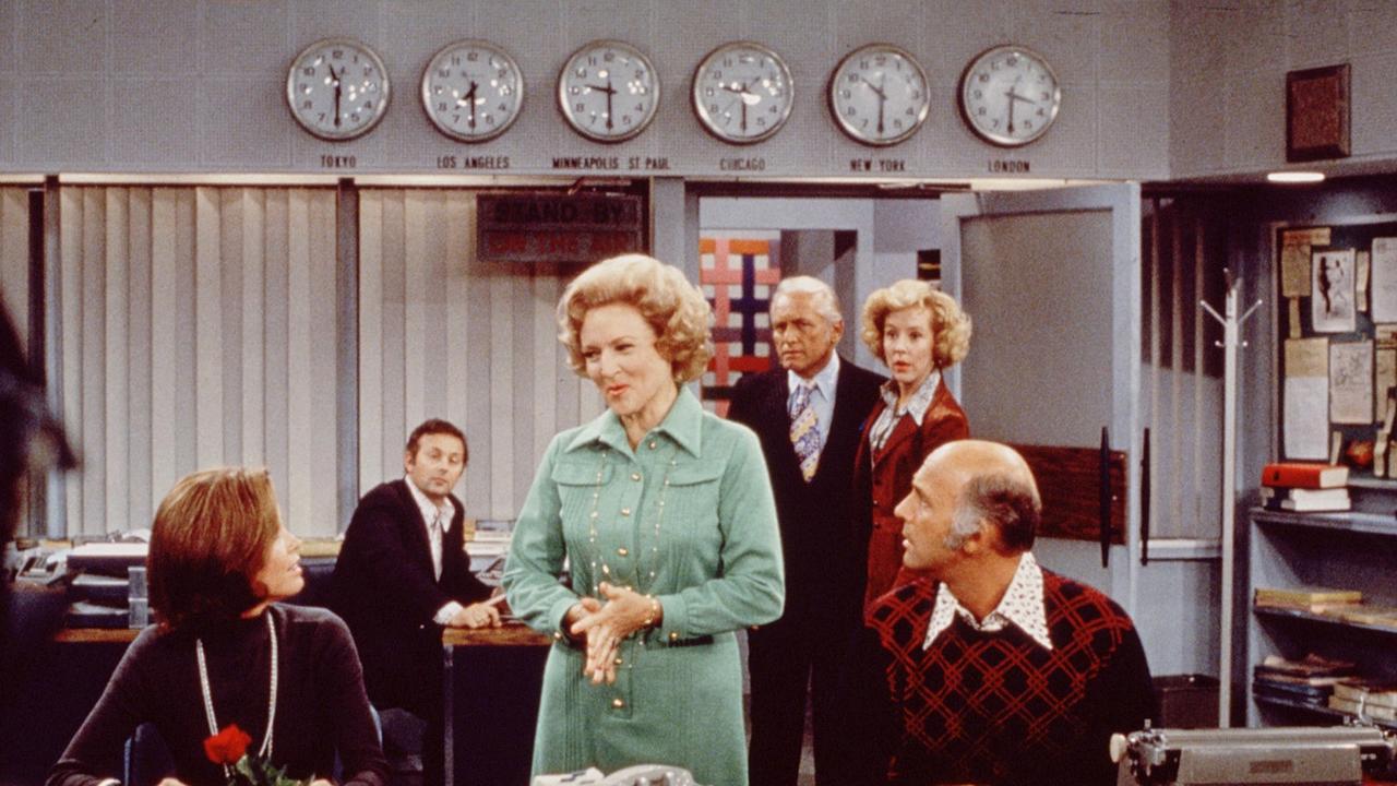 White (centre) in The Mary Tyler Moore Show. Picture: CBS Photo Archive/Getty Images.