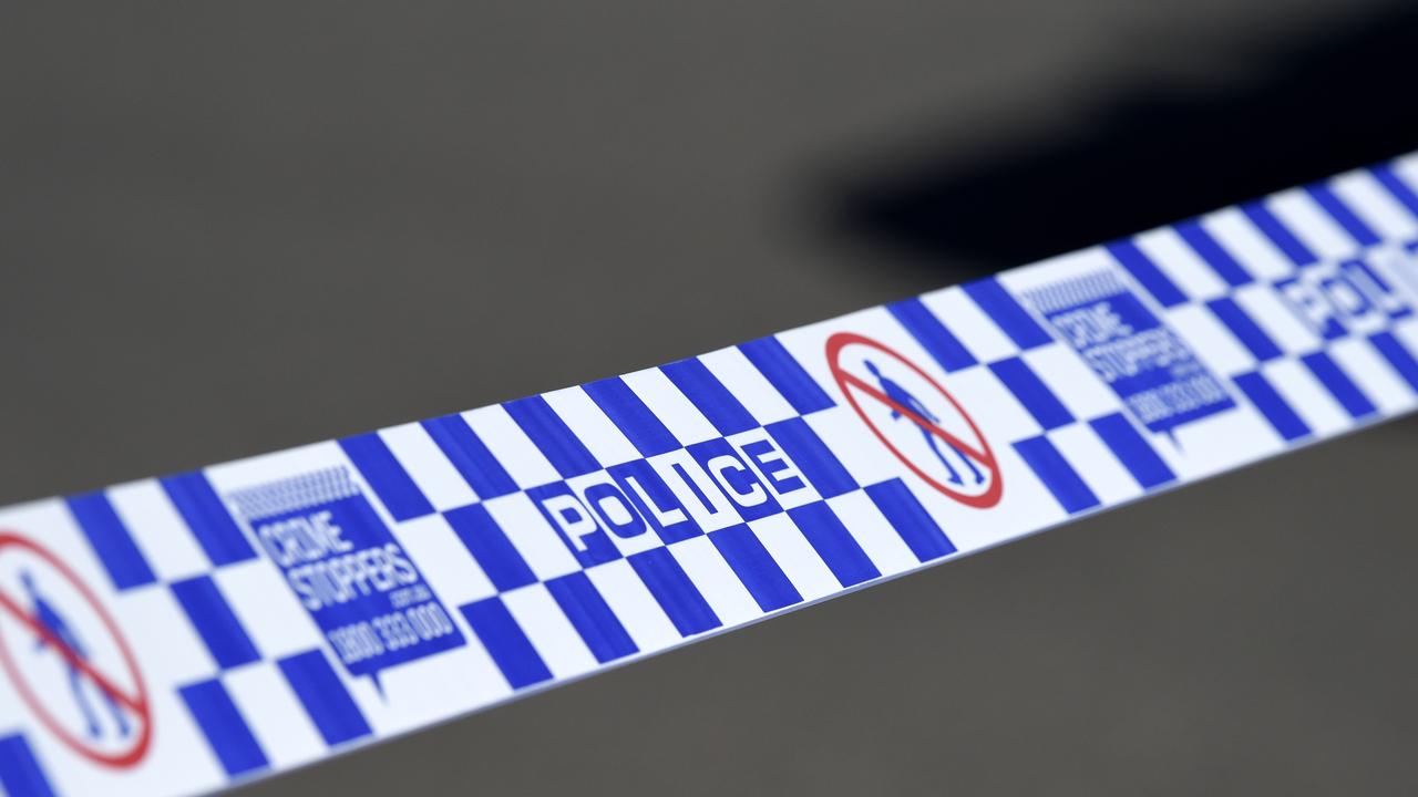 Empat orang tewas di jalan-jalan Victoria dan anak-anak terluka