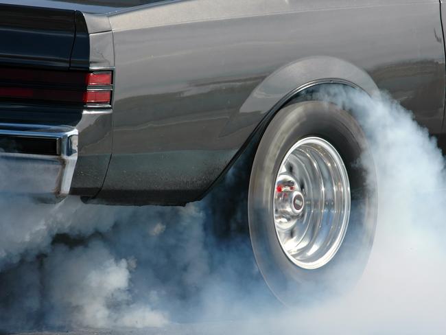 Smoking tire