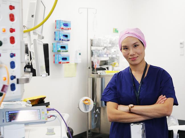 Dr Cindy Mak, Inner West breast cancer surgeon.