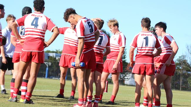 The PBC SHS Langer Reserves boys having a drinks break.