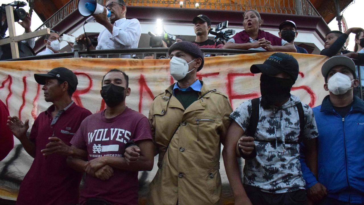 The migrant caravan set off from Tapachula, Chiapas state, Mexico, on October 23, 2021. Picture: Damian Sanchez/AFP