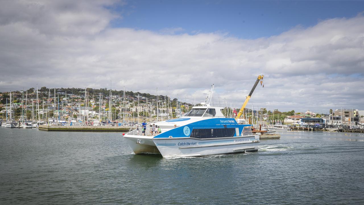 Derwent Ferries. Ferry leaves the eastern shore. Picture: Richard Jupe