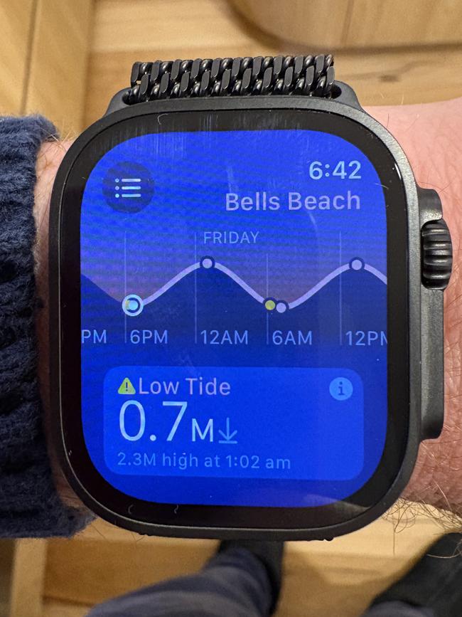 The new Tides app automatically shows you the tide level at your nearest beach.