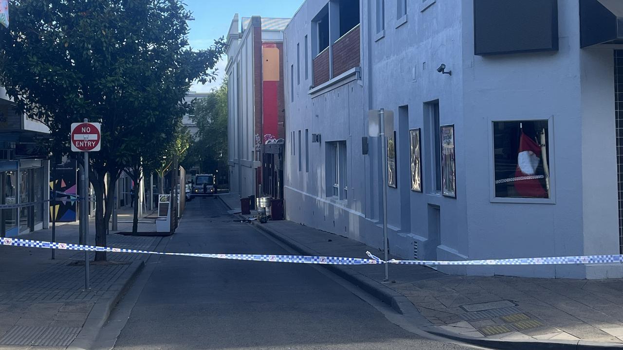 Geelong pub damaged in suspicious fire