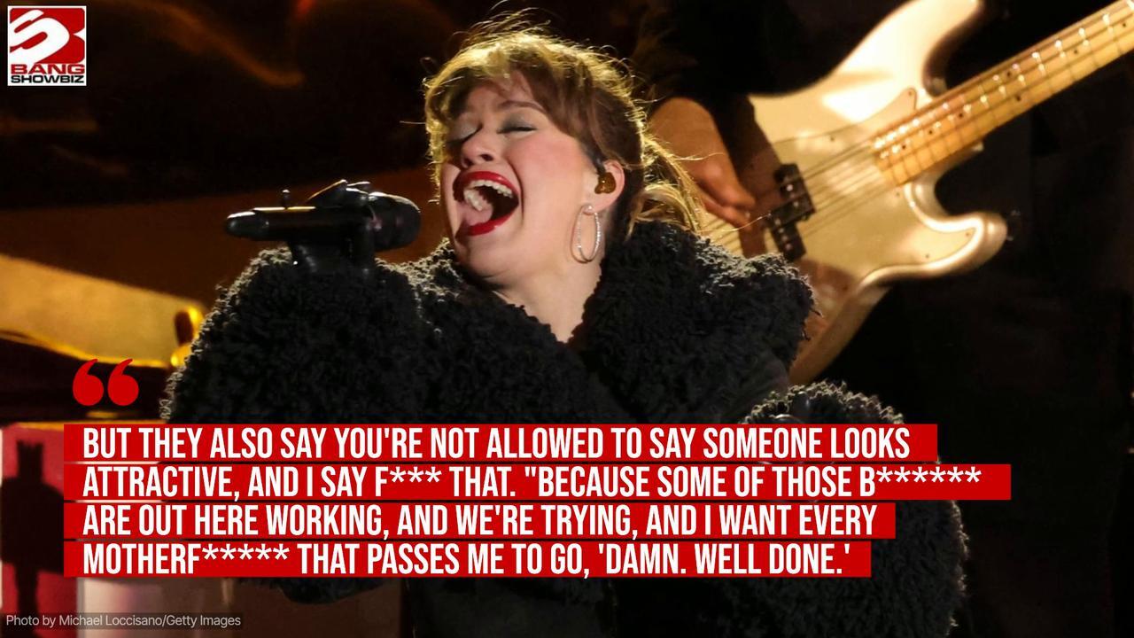 Kelly Clarkson wants fans to praise her post weight loss figure