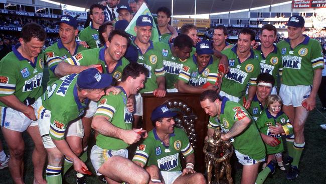 The Canberra Raiders' 1994 premiership-winning team. NRL Imagery