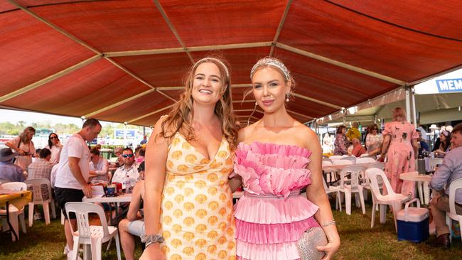 Ruby Murray and Sally Edwards at the 2023 Darwin Cup. Picture: Pema Tamang Pakhrin