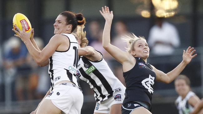 Ash Brazill marks against Carlton on Saturday night. Pic: AAP