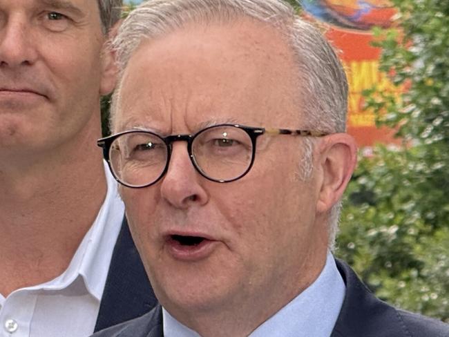 SYDNEY, AUSTRALIA. NewsWire Photos. JANUARY 22, 2025. Prime Minister Anthony Albanese holds a press conference Member for Parramatta, Andrew Charlton. Picture: NewsWire/Gaye Gerard