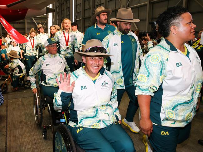 SYDNEY, AUSTRALIA : NewsWire Photos - SEPTEMBER 11 2024; The Australian Paralympic Team are welcomed home from Paris by Qantas Group CEO Vanessa Hudson, Paralympics Australia President Alison Creagh, Prime Minister Anthony Albanese and athletes' families. Picture: NewsWire / Gaye Gerard