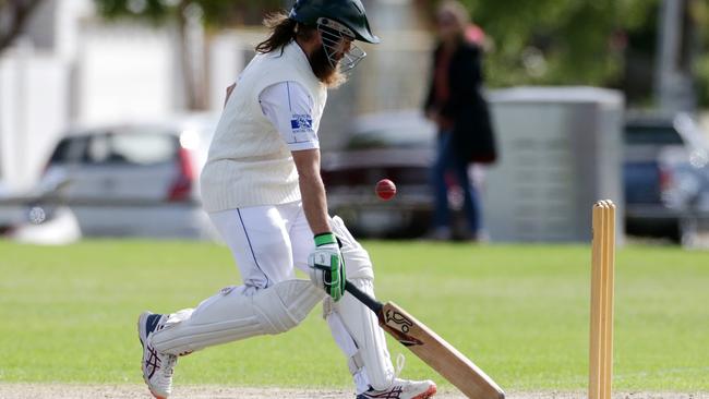 Sunbury's Justin Nelson races the ball to the crease. Picture: Sarah Matray