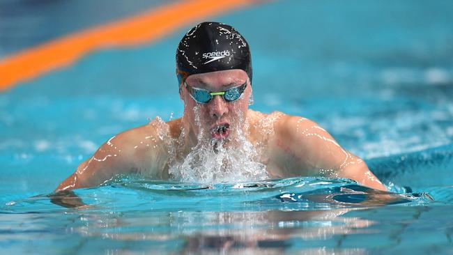 Australian swimmer Zac Stubblety-Cook in action during the heats of the men's 200 metre Breaststroke at the World Swimming Trials at the Brisbane Aquatic Centre in Brisbane, Thursday, June 13, 2019. (AAP Image/Darren England) NO ARCHIVING, EDITORIAL USE ONLY