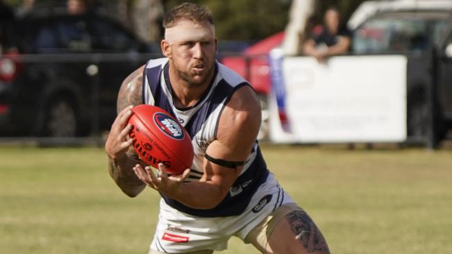 Hamish Shepheard in action for Bundoora. Picture: Valeriu Campan