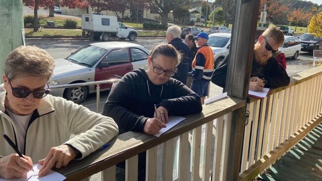 St Marys locals sign a petition against the unexpected closure of the local Commonwealth Bank of Australia branch. Source: SUPPLIED.