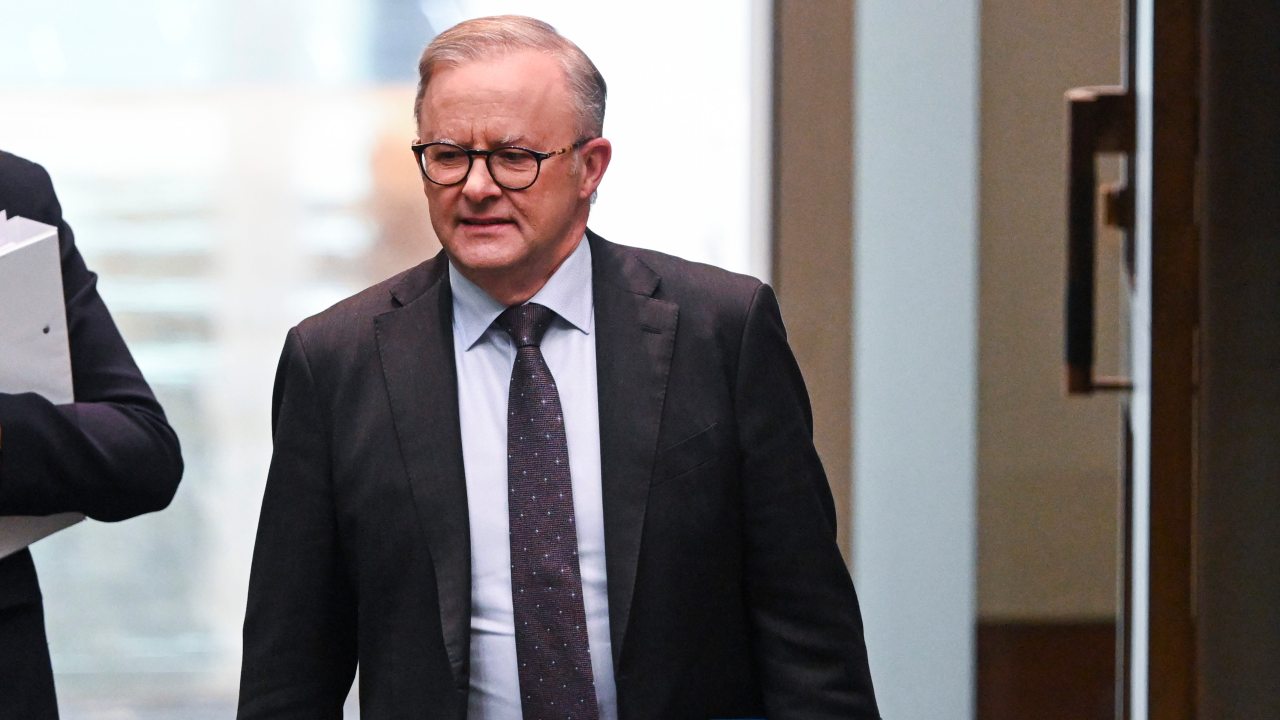 Anthony Albanese leaves for five-day break as major companies recover after huge IT outage sparked mayhem worldwide