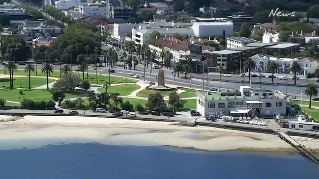 Eerie scenes at deserted St Kilda beach