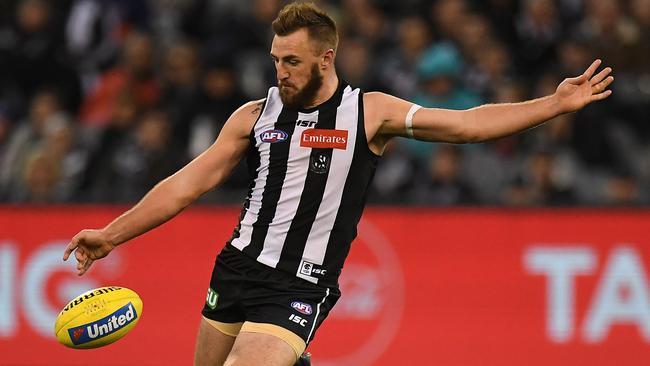 Lynden Dunn’s season could be over for the Magpies. Picture: AAP