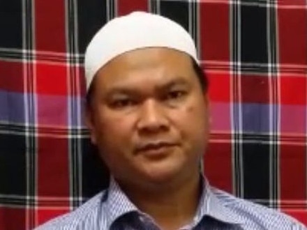 Stills taken from a video statement made by Sirul Azhar Umar which allegedly filmed whilst in detention in Australia.