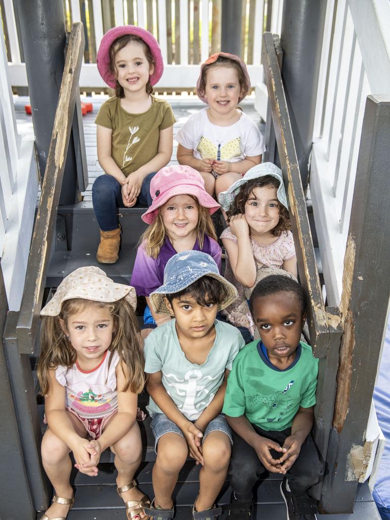 ( back from left ) Liana Shaw and Eva Wardle. ( middle from left ) Isla Diete and Lucy McCormack. ( front from left ) Lucy Brennan, Abhar Chalise and Yasin Abdalla. Rangeville Early Education Centre. Tuesday, December 14, 2021. Picture: Nev Madsen.