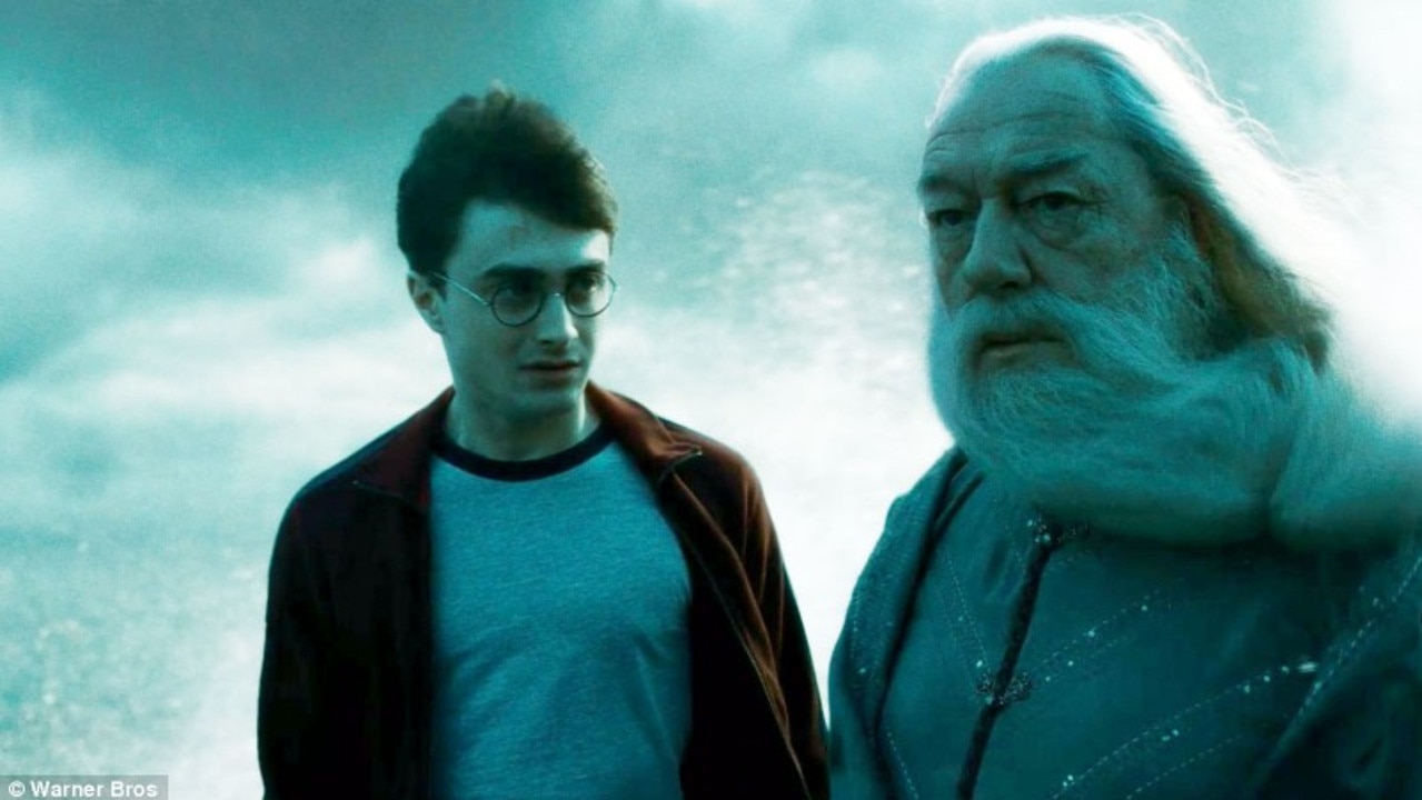 Michael Gambon: Beloved Harry Potter Actor Who Played Dumbledore Dead ...