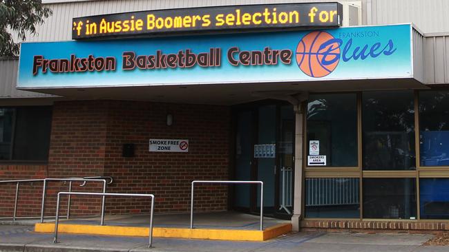 A dispute over a lease for Frankston Basketball Stadium has derailed a $12 million redevelopment of the facility.