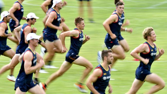 David Mackay, middle, at Crows pre-season training. Picture: AAP Image/Sam Wundke