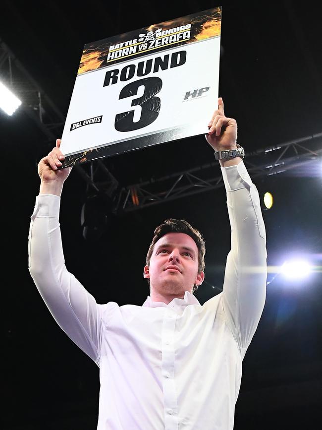 The ‘ring card boy’ was not appreciated by the Bendigo fight crowd. Picture: Getty Images