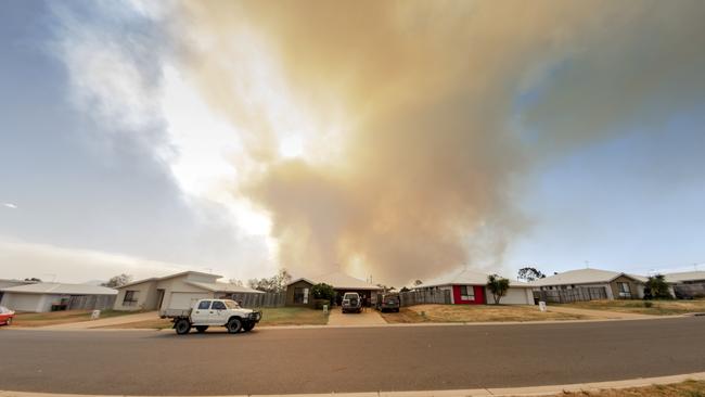 A large smoke cloud over Gracemere during the 2018 evacuation