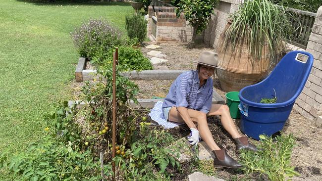 Antonia Kidman does some gardening during lockdown.