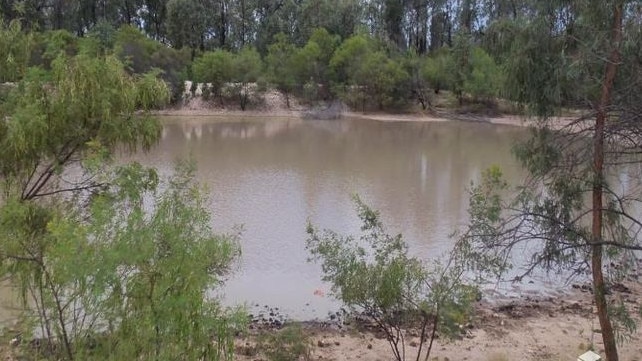 The 44 hectare property is covered in trees and also has a large dam.