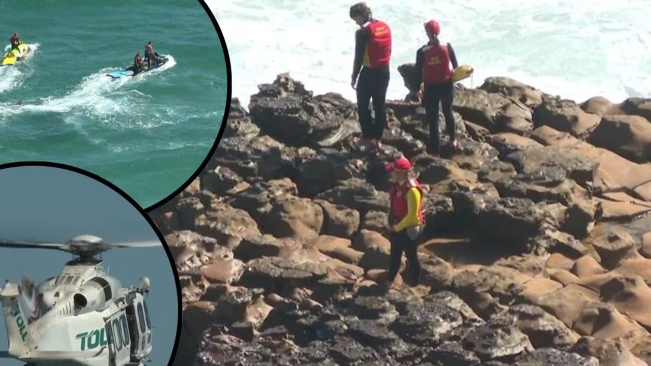 Frantic search resumes for teenager swept off rocks