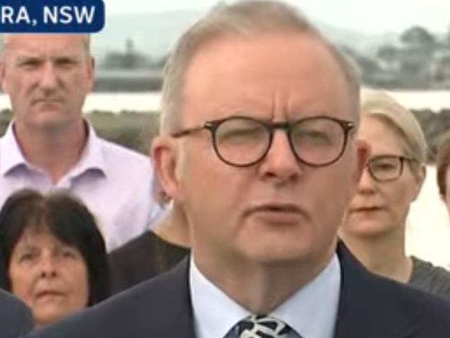 Anthony Albanese has been heckled by anti-wind farm during a visit to a Bluecope Steelworths centre in NSW’s south coast., The Prime Minister was greeting supporters when a passer began yelling at him. Picture: ABC,