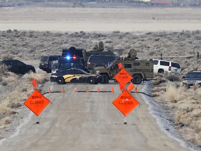 Oregon Standoff: FBI Shoots Dead Militia Member, Arrest Ammon Bundy ...